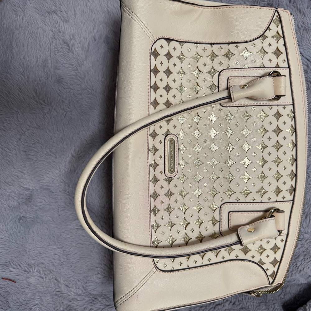 Vintage Anne Klein Elegant Cream Handbag with shimmer pattern. Floral interior.
